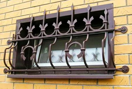 Решётки на приямки RP22 в Москве и Московской области