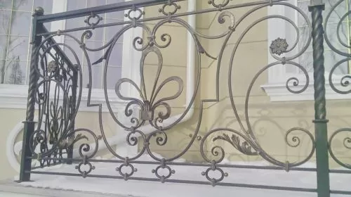 Кованые перила Петуния в Москве и Московской области