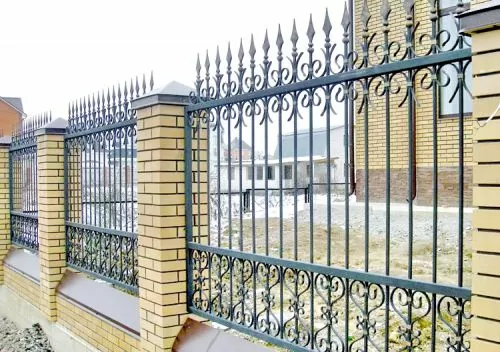 Кованый забор Зигмунд в Москве и Московской области