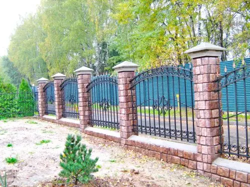 Кованый забор Вестминстер в Москве и Московской области