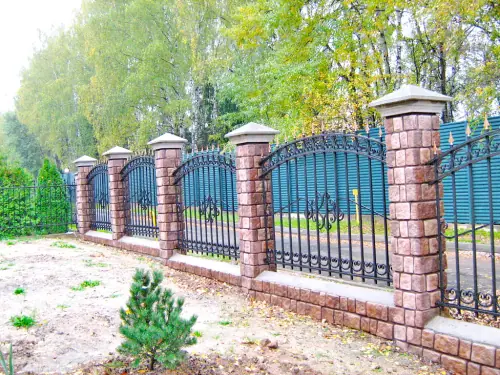 Кованый забор Вестминстер в Москве и Московской области