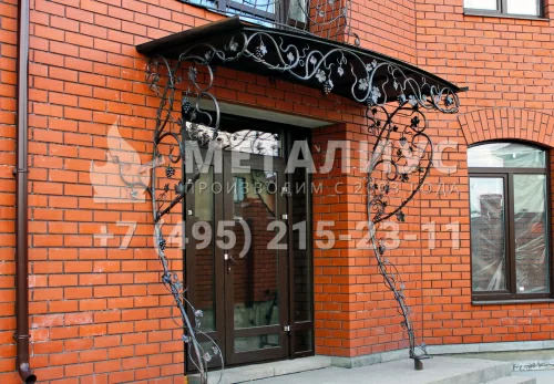 Козырёк над крыльцом KK12 в Москве и Московской области