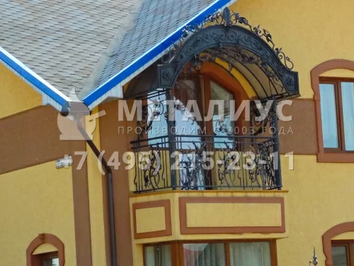 Козырёк над балконом K12 в Москве и Московской области