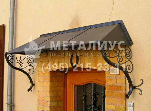 Козырёк над крыльцом KK17 в Москве и Московской области