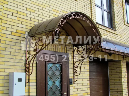 Козырёк над крыльцом KK5 в Москве и Московской области