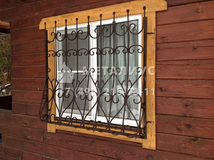 Работа 2235. Дутые решетки на брусовом доме, Новорижское ш.