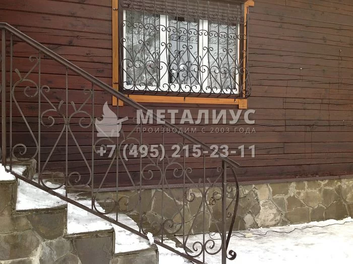 Работа 2235. Дутые решетки на брусовом доме, Новорижское ш.