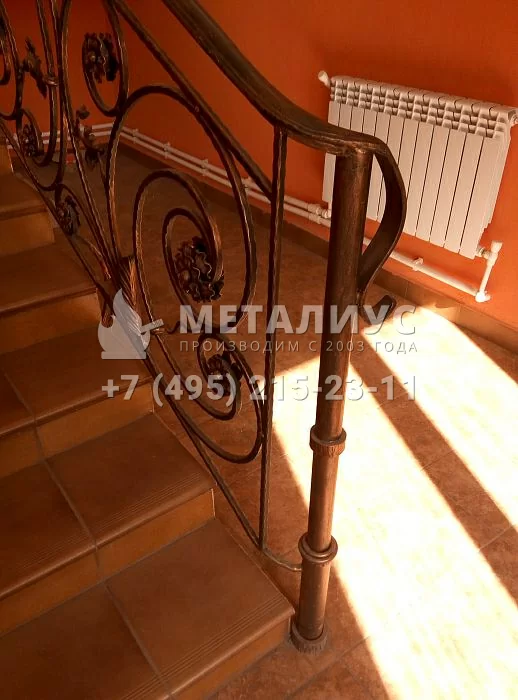 Работа 913. Стиль барокко в кованых, лестничных ограждениях ресторана