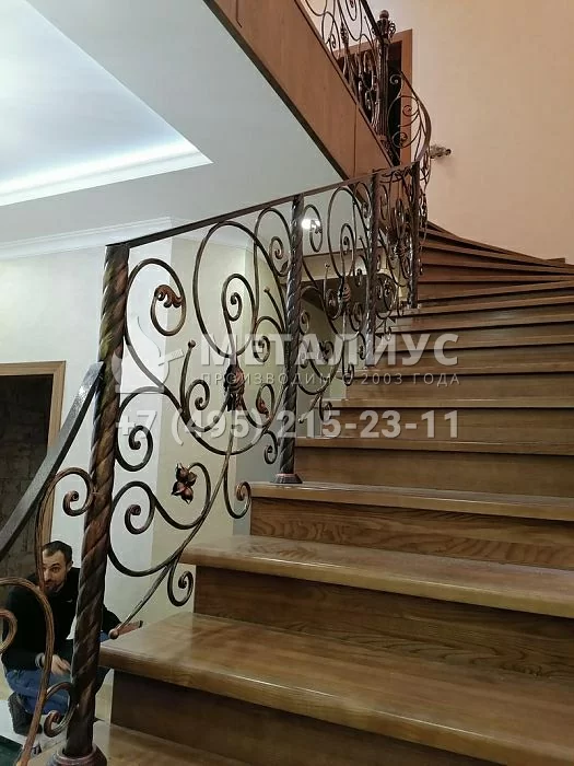 Работа №2389. Лёгкие, изящные перила в Клинском районе