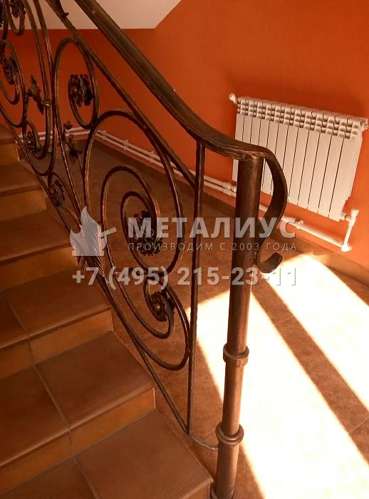 Работа 913. Стиль барокко в кованых, лестничных ограждениях ресторана