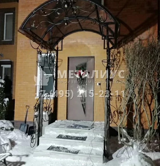 Работа 751. Навес над входном в загородный дом, Истра