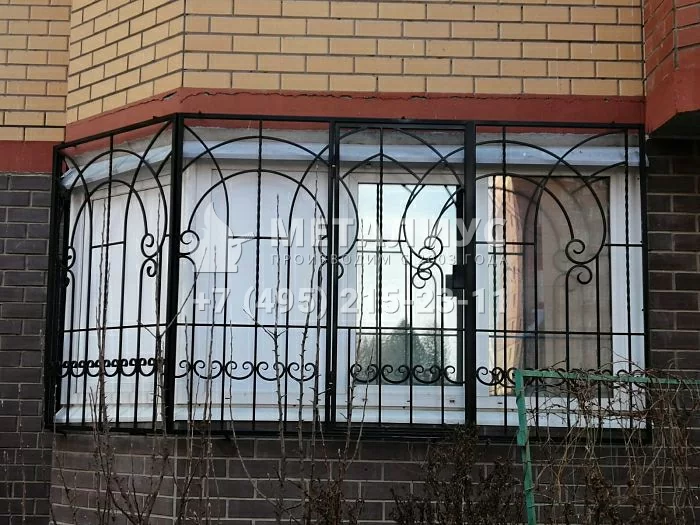 Работа 712 Кованные решетки на окна и лоджию в ЖК Лучи