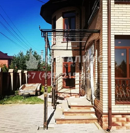Работа 755. Навес над крыльцом с ковкой, Павловская Слобода