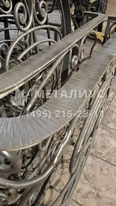 Работа 07221. Французский балкон, перила в стиле модерн