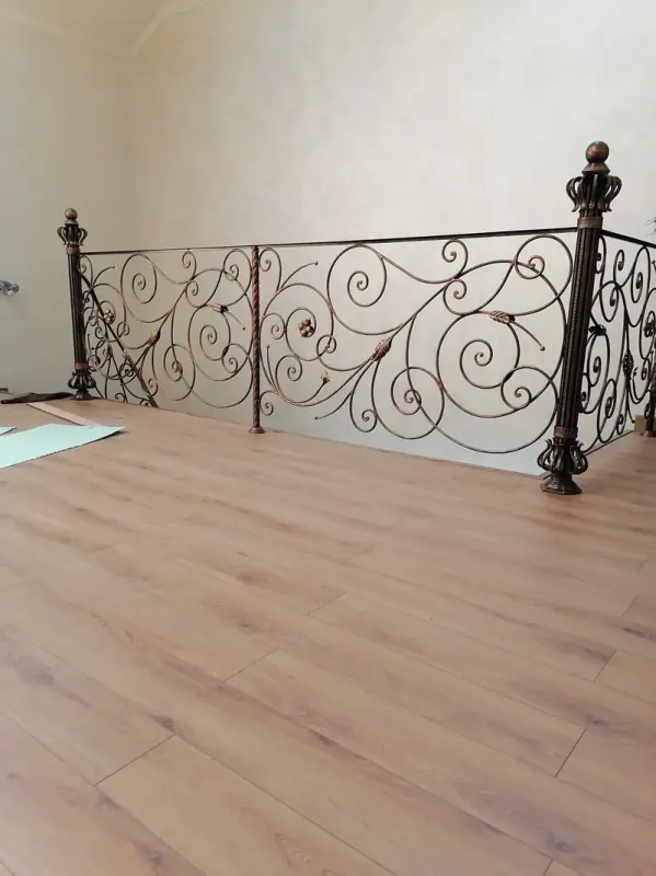 Работа №2389. Лёгкие, изящные перила в Клинском районе