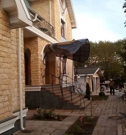 Работа 756. Входная в комплексе таунхаусов