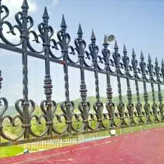 Кованый забор Роялти в Москве и Московской области