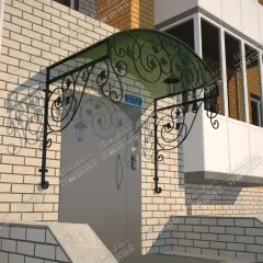 Козырёк над входом K4485 в Москве и Московской области