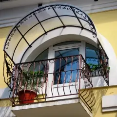Козырёк над балконом K20 в Москве и Московской области
